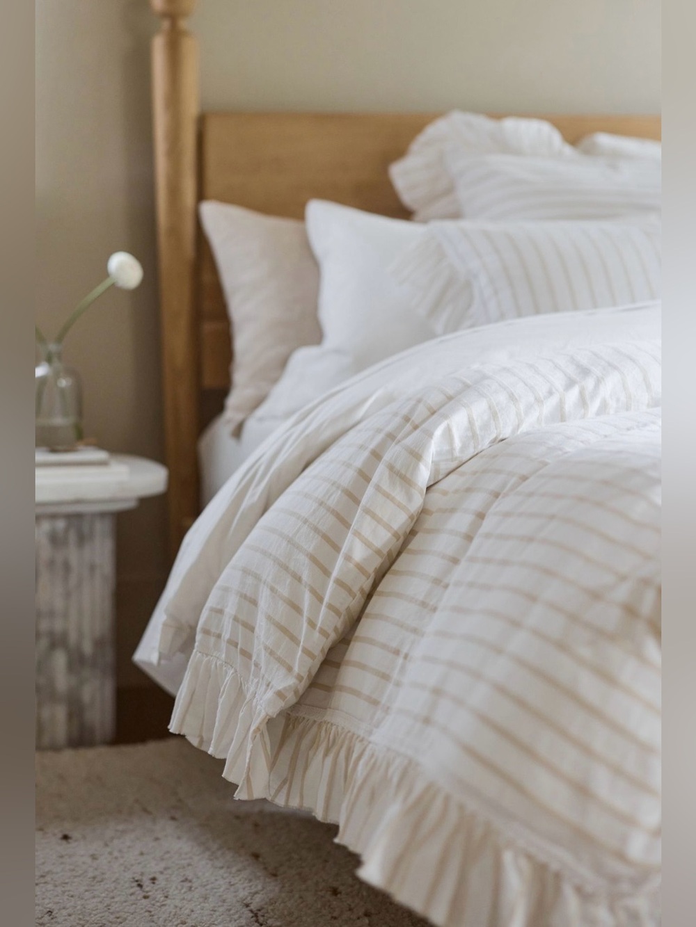 Anthropologie Organic Cotton Spa Sateen Ruffled Duvet Cover, Full, Neutral